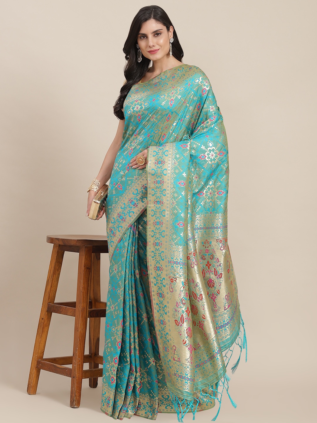 

Havida Sarees Blue & Gold-Toned Ethnic Motifs Zari Silk Blend Banarasi Saree