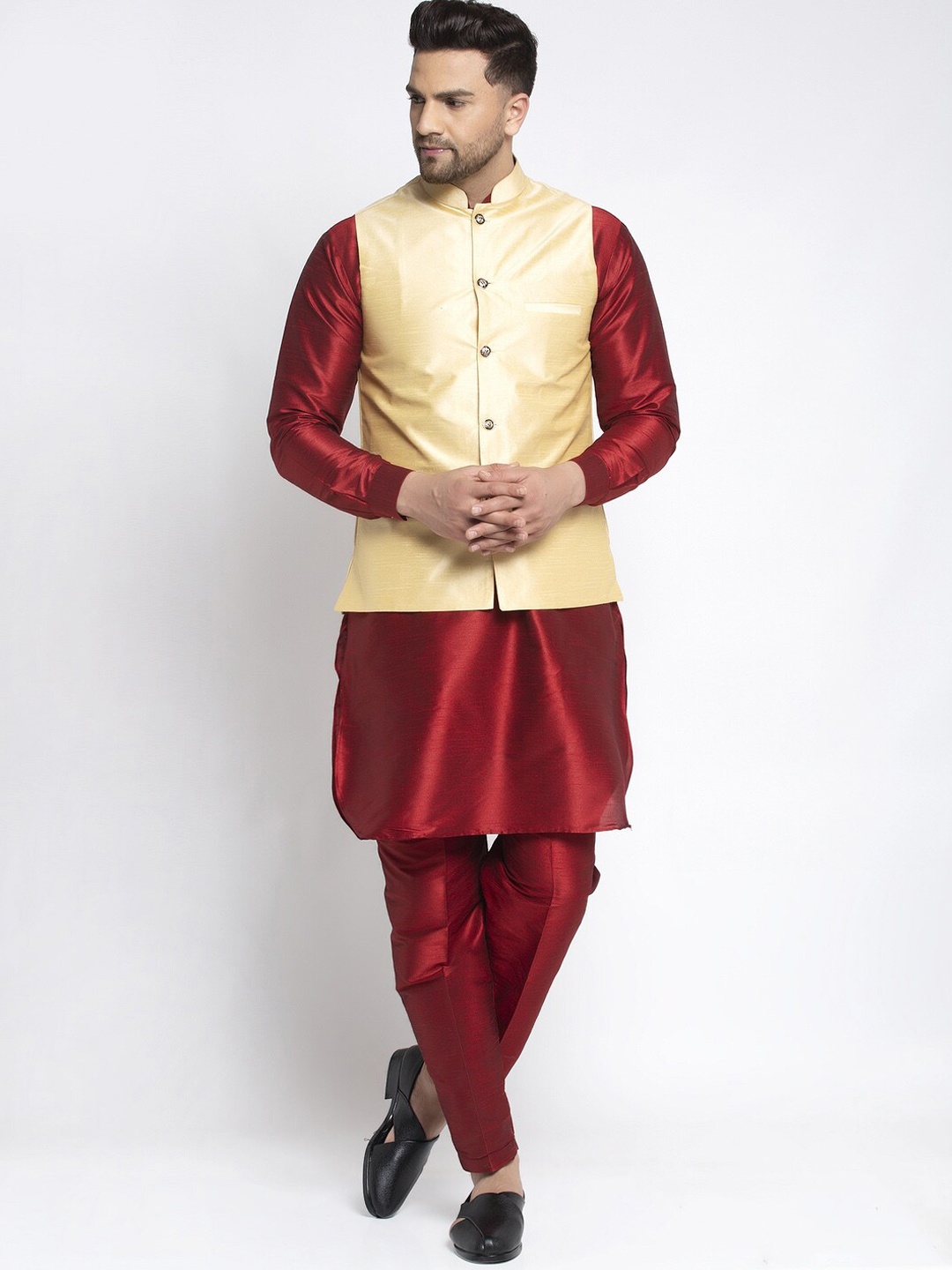

Kaifoo Men Maroon Kurta with Pyjamas With Nehru Jacket