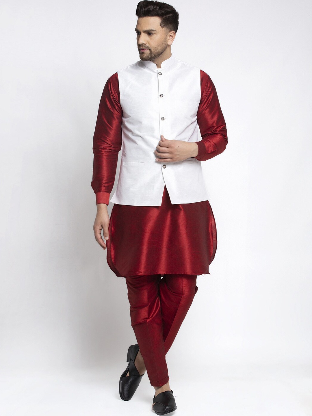 

Kaifoo Men Maroon Kurta with Trouser Pants Kurta Sets With Nehru Coat