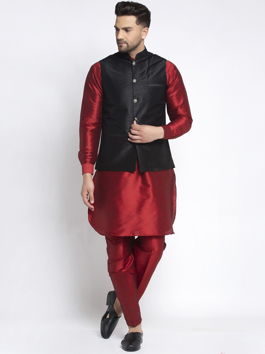 

Kaifoo Men Maroon Solid Kurta and Trousers with Nehru Jacket
