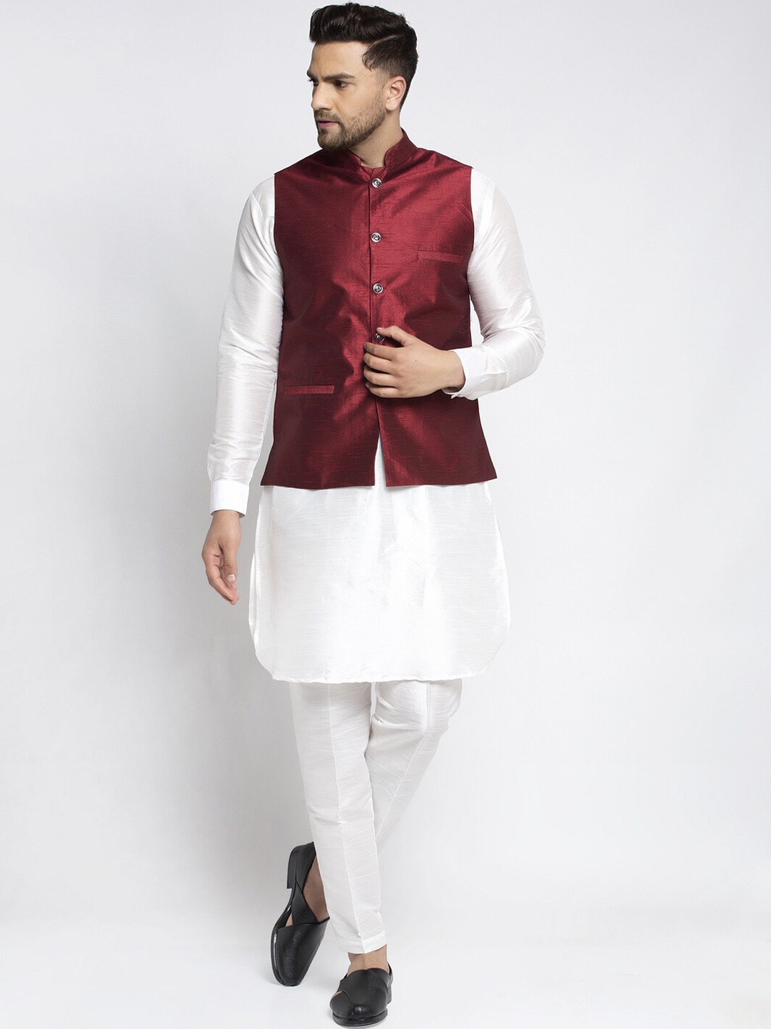 

Kaifoo Men White and marron Layered Kurta with Pyjamas with Nehru Jacket