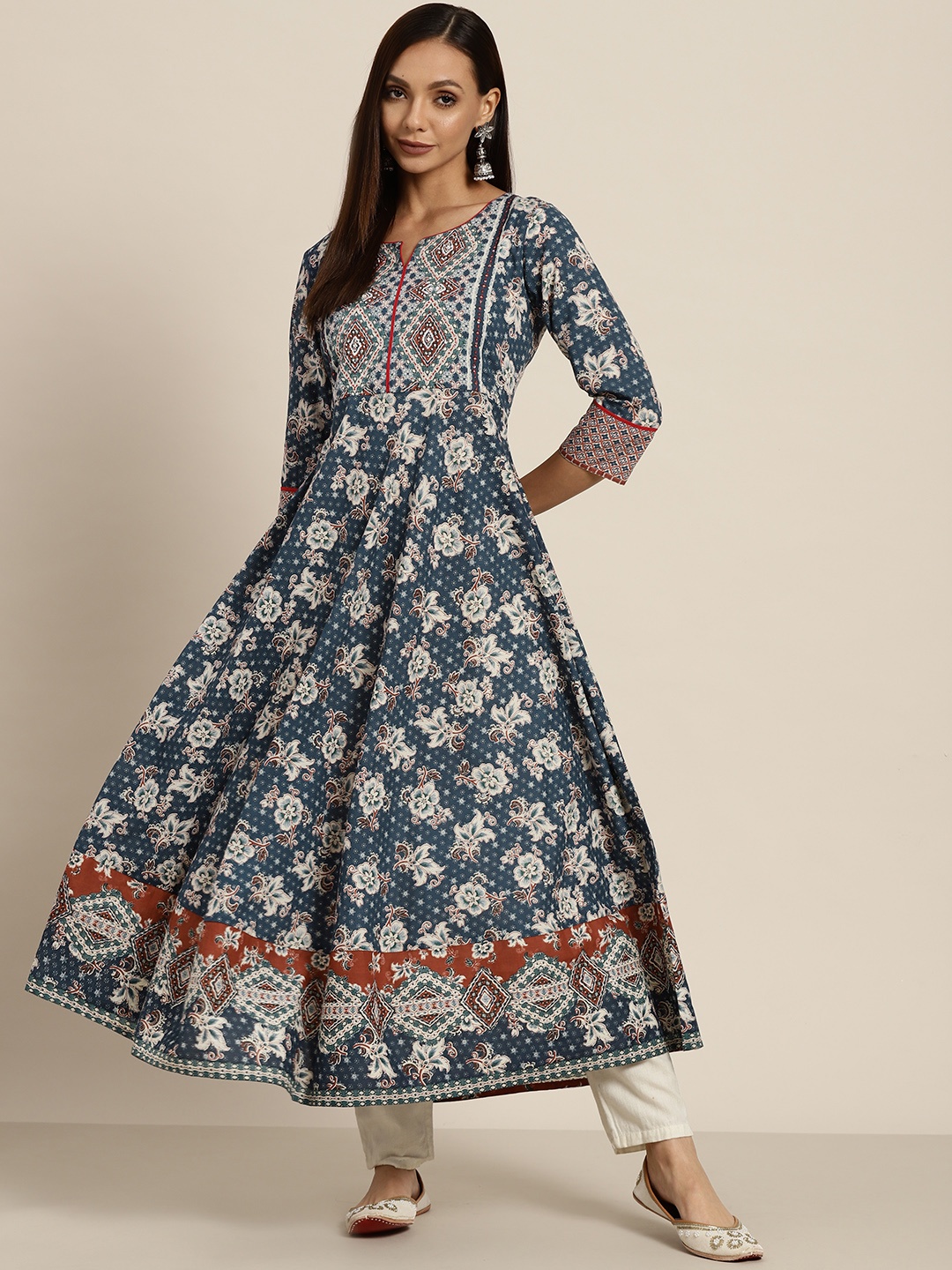 

Rain & Rainbow Women Navy Blue & Off White Pure Cotton Floral Print Anarkali Kurta