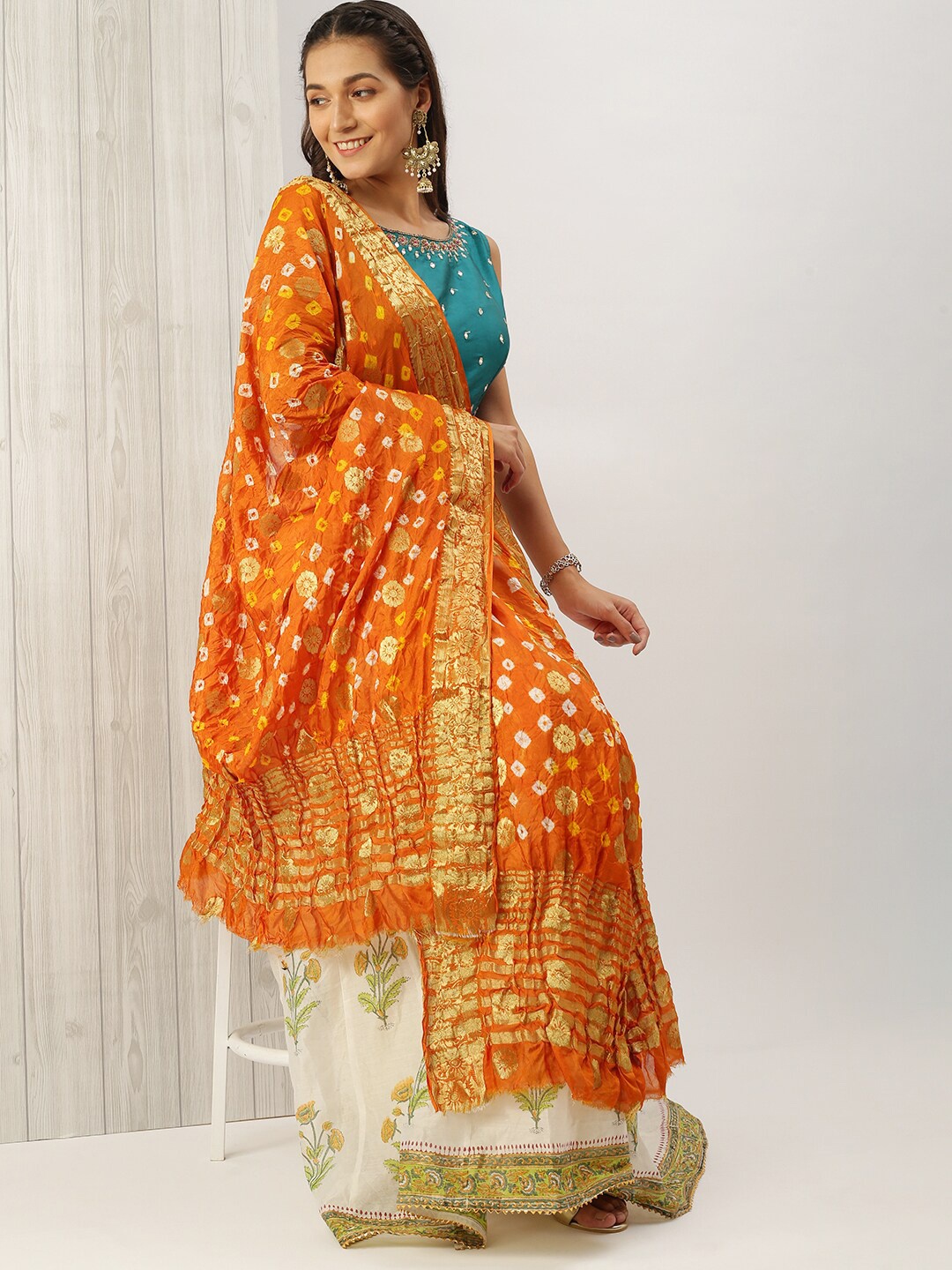 

Sanwara Yellow & Orange Woven Design Pure Silk Dupatta with Zari