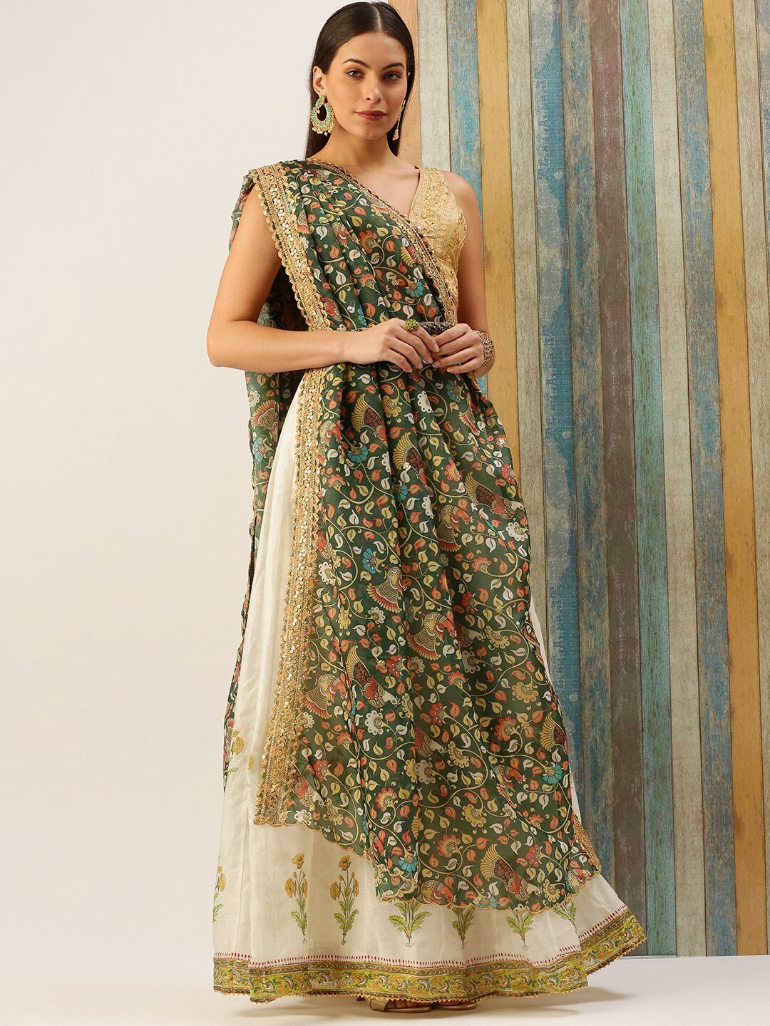 

Sanwara Green & Orange Ethnic Motifs Embroidered Organza Dupatta with Zari