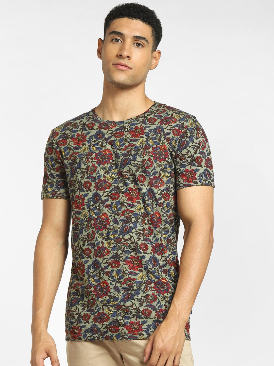 

Jack & Jones Men Green Floral Printed T-shirt