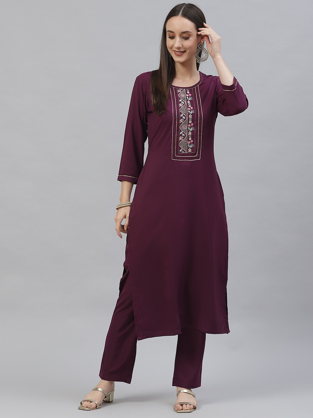 

SheWill Women Burgundy Ethnic Motifs Yoke Design Kurta with Trousers