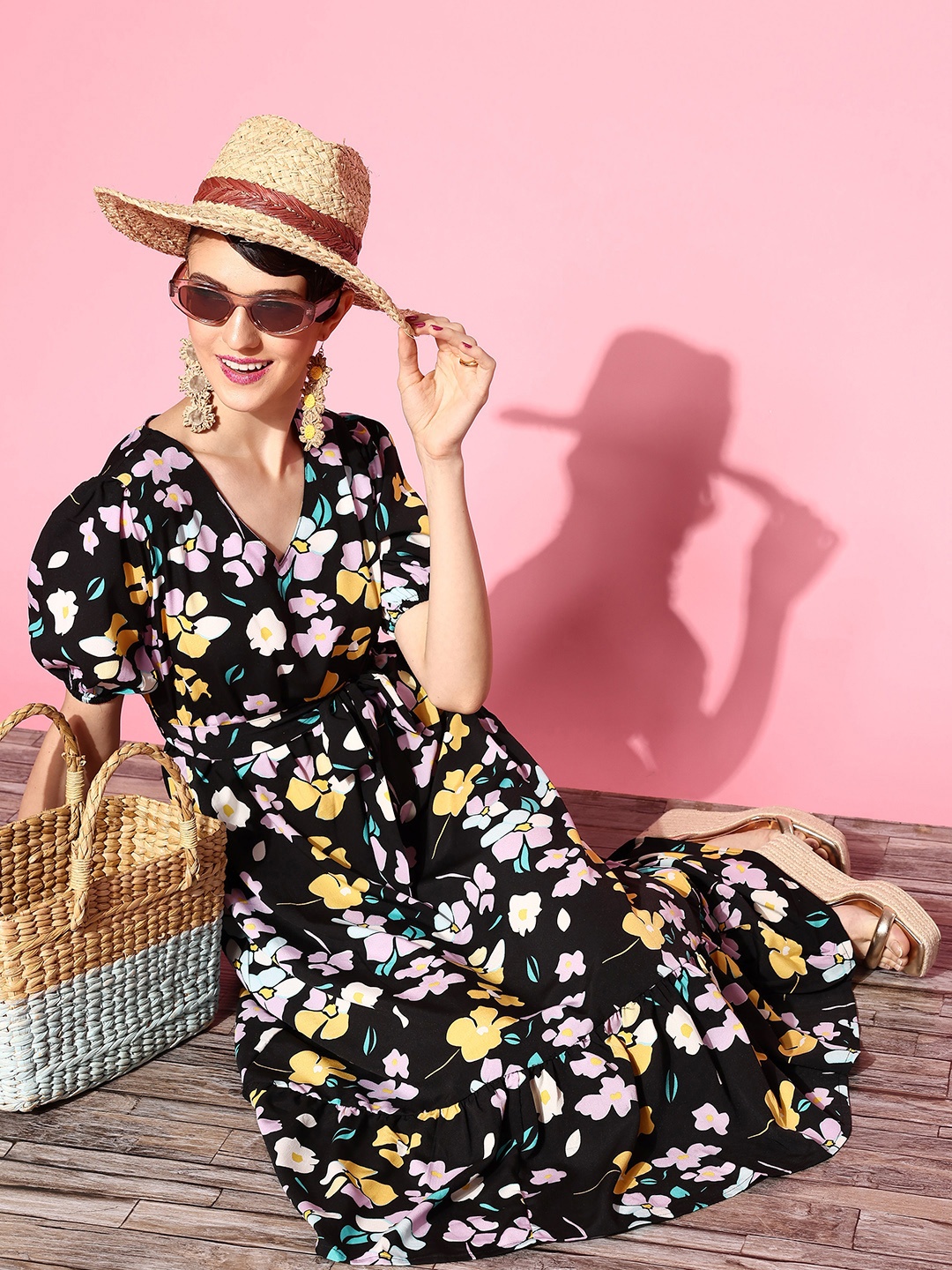 

plusS Women Black Floral Vacay Attire