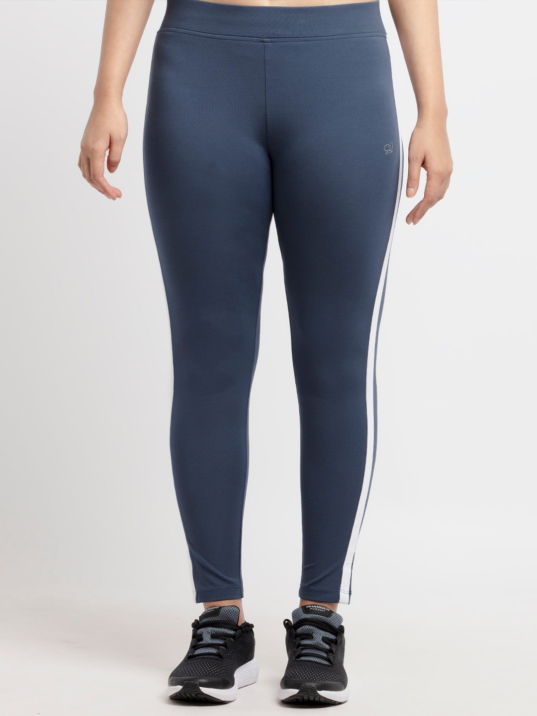 

Status Quo Women Blue Solid Jeggings