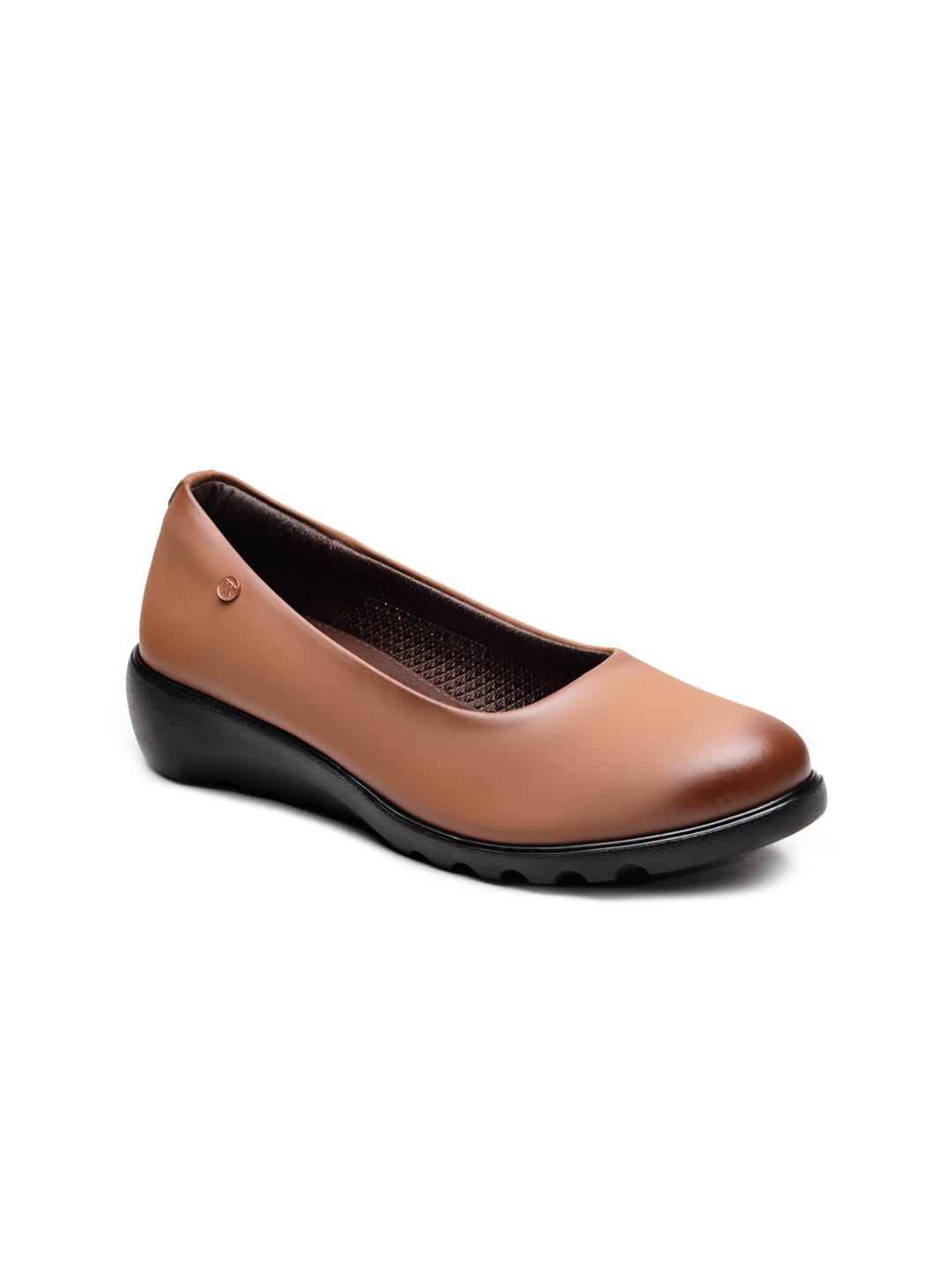 

VON WELLX GERMANY Women Beige Slip-On Sneakers