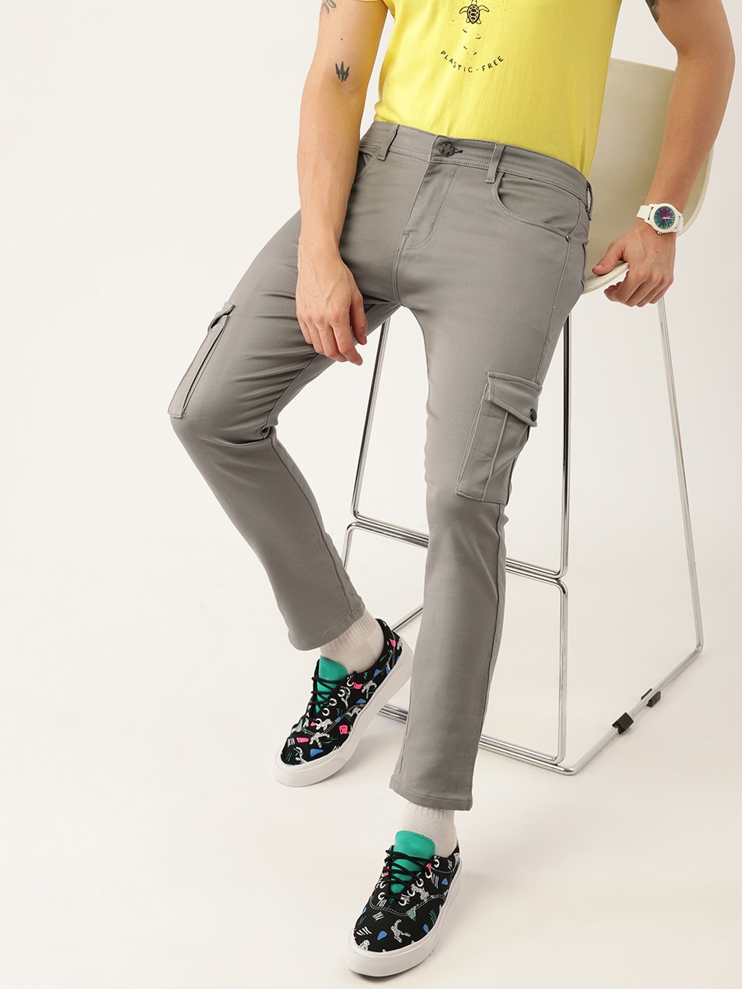 

Kook N Keech Men Grey Cropped Slim Fit Stretchable Jeans