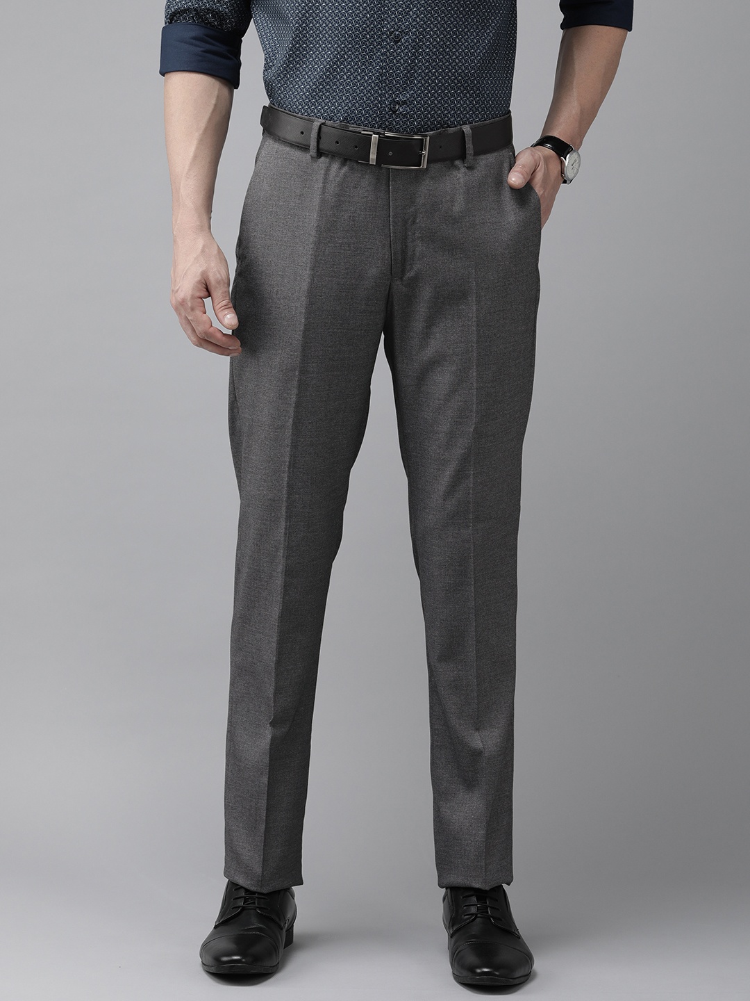 

Arrow Men Grey Solid Tailored Fit Formal Trousers