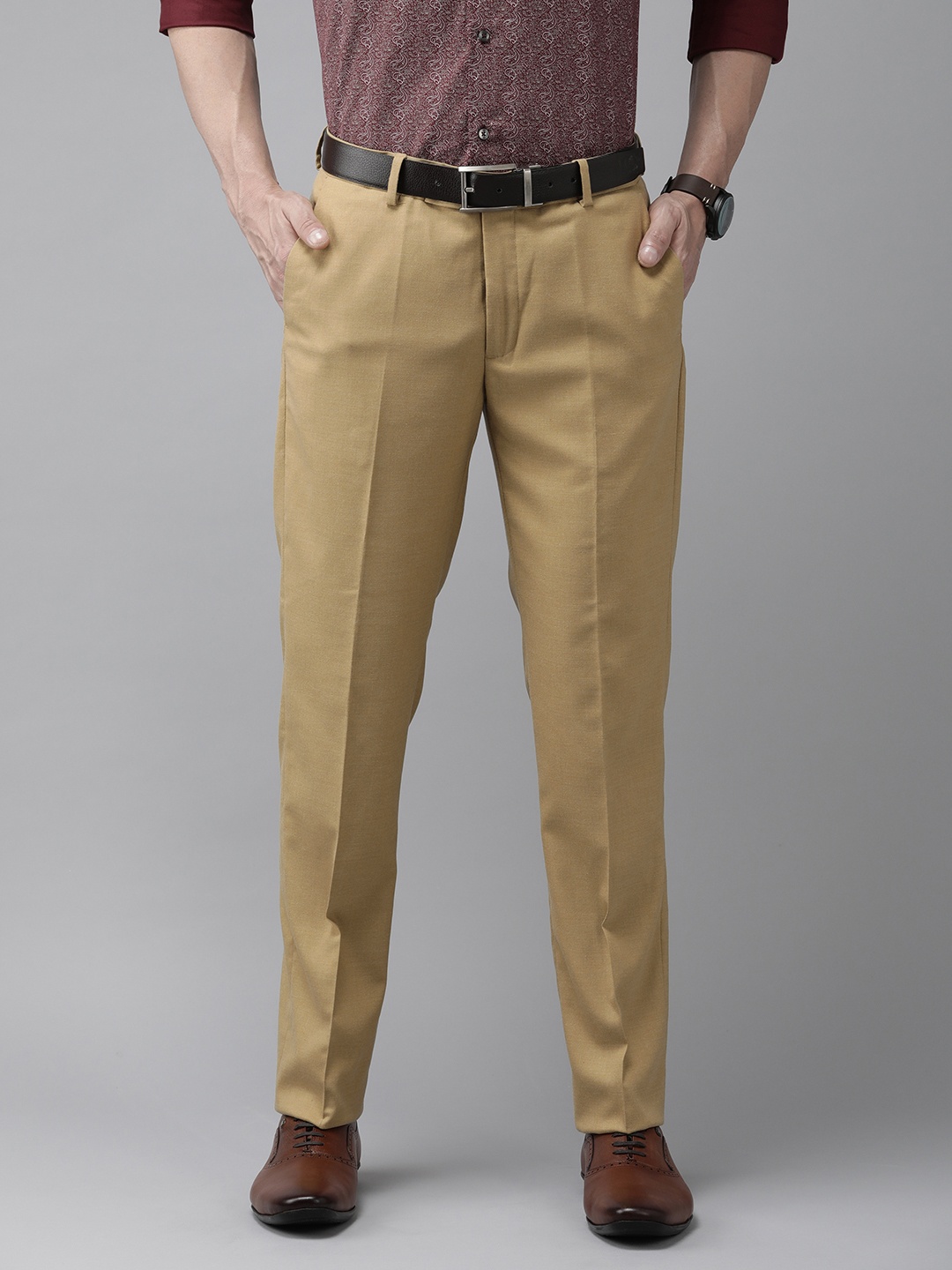 

Arrow Men Khaki Solid Tailored Fit Mid-Rise Formal Trousers