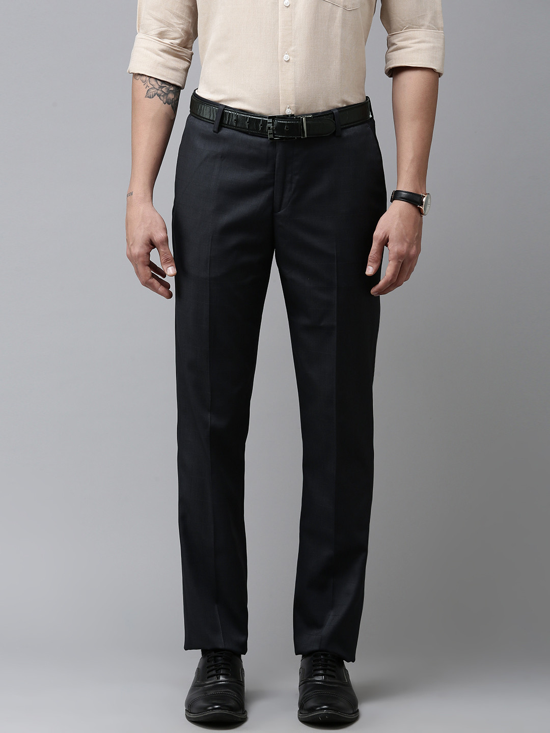

Arrow Men Charcoal Grey Checked Tailored Fit Formal Trousers