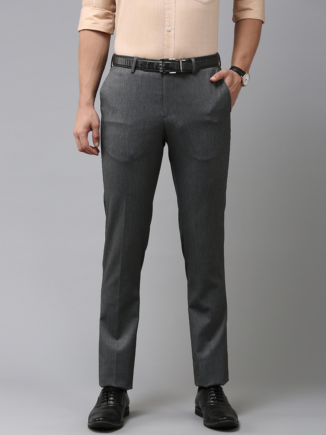 

Arrow Men Solid Tailored Trousers, Grey