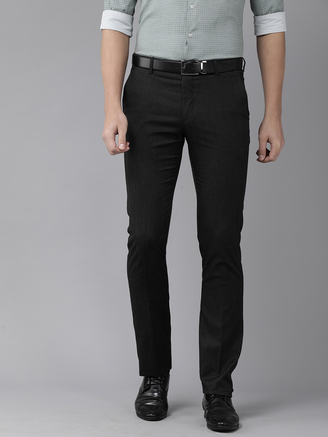 

Arrow Men Black Textured Tailored Fit Formal Trousers