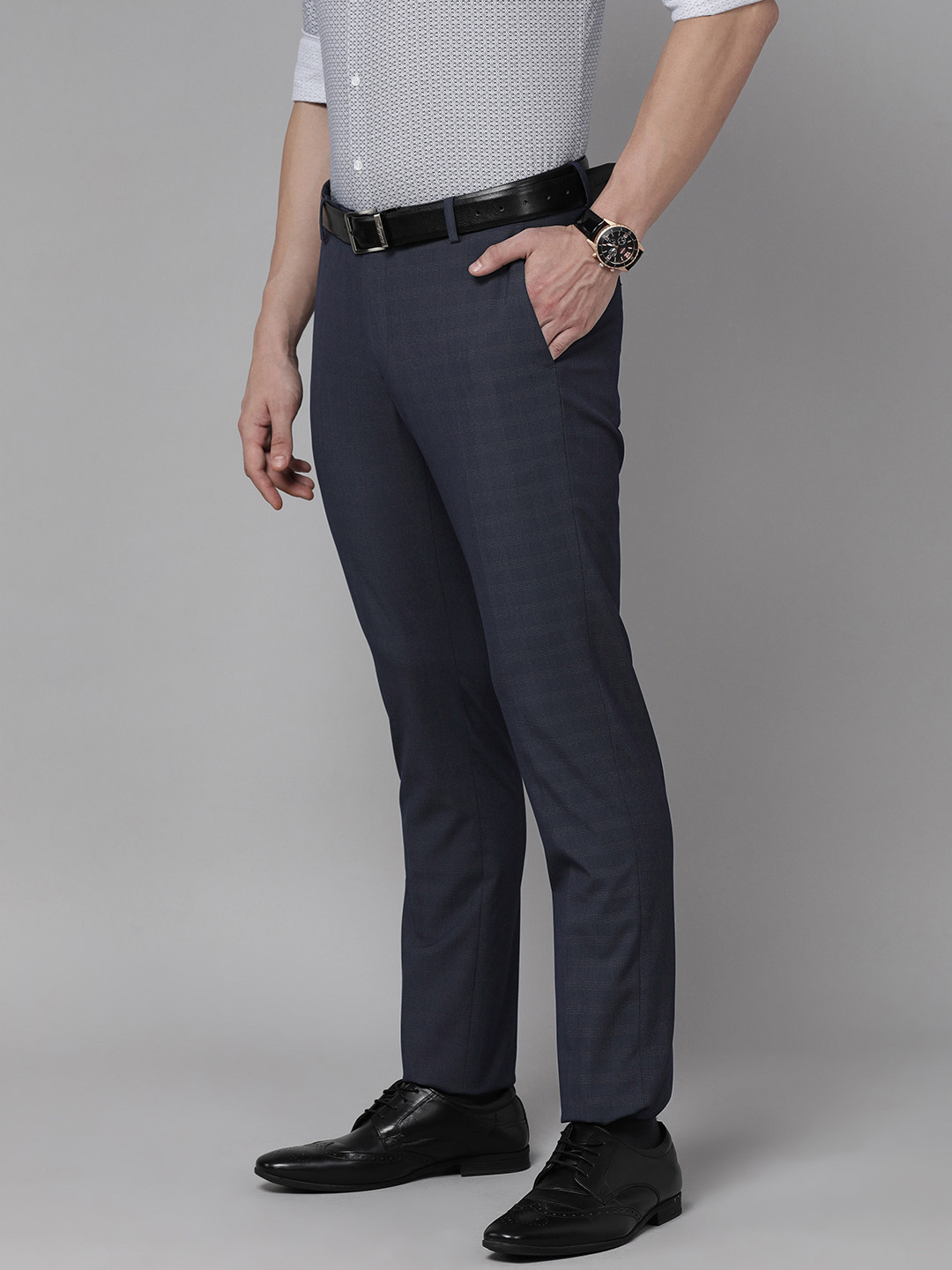 

Arrow Men Blue Checked Mid Rise Tailored Trousers