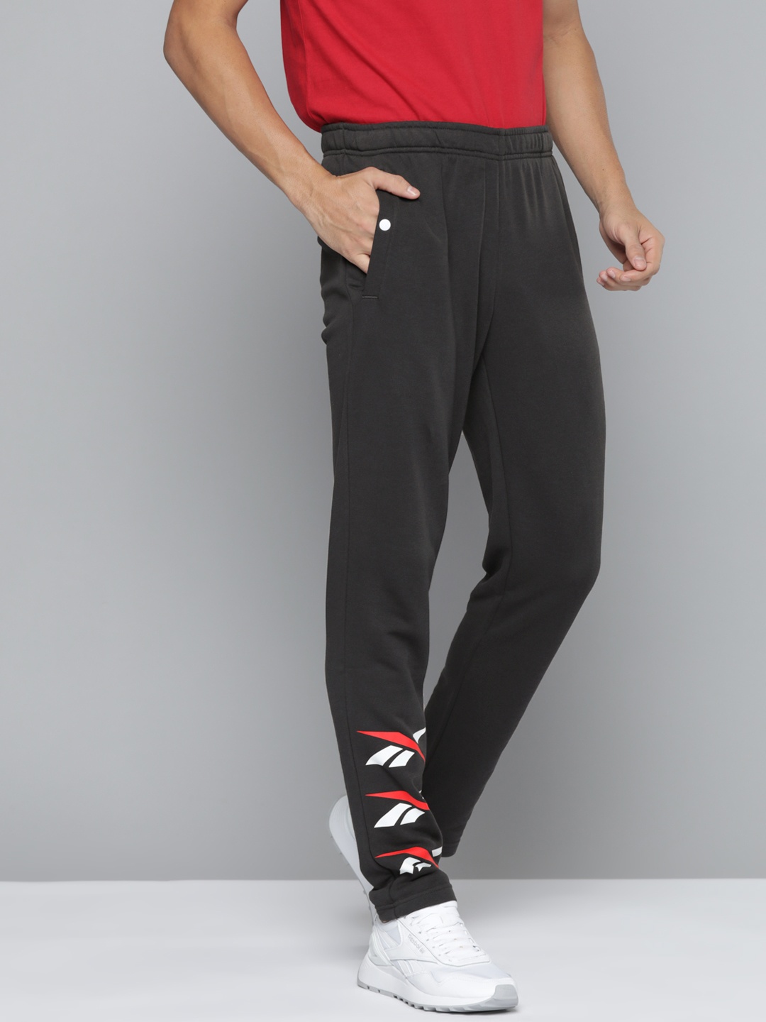 

Reebok Classic Men Black Brand Logo Print WCE Joggers