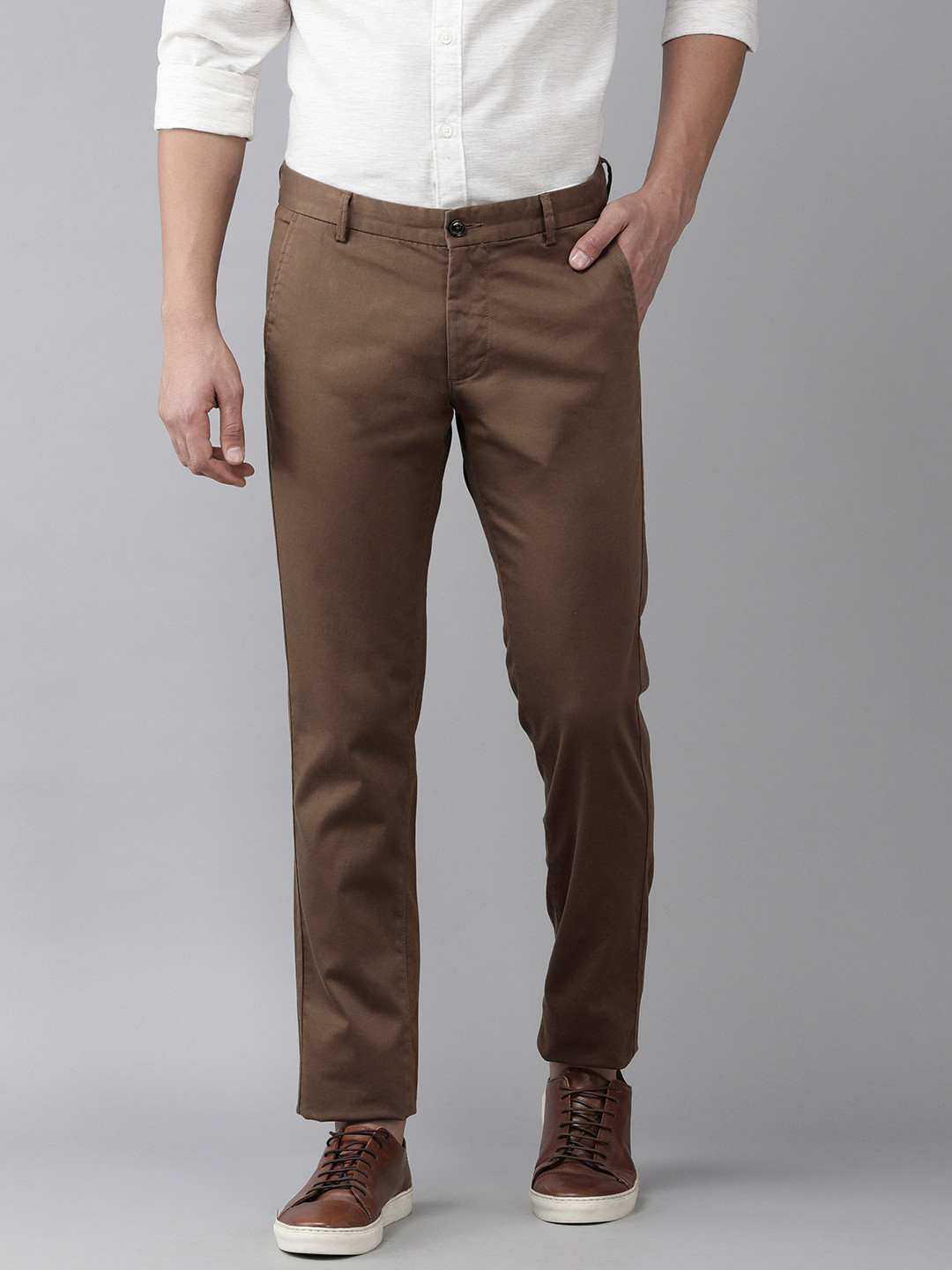 

Arrow Sport Men Khaki Solid Original Slim Fit Trousers