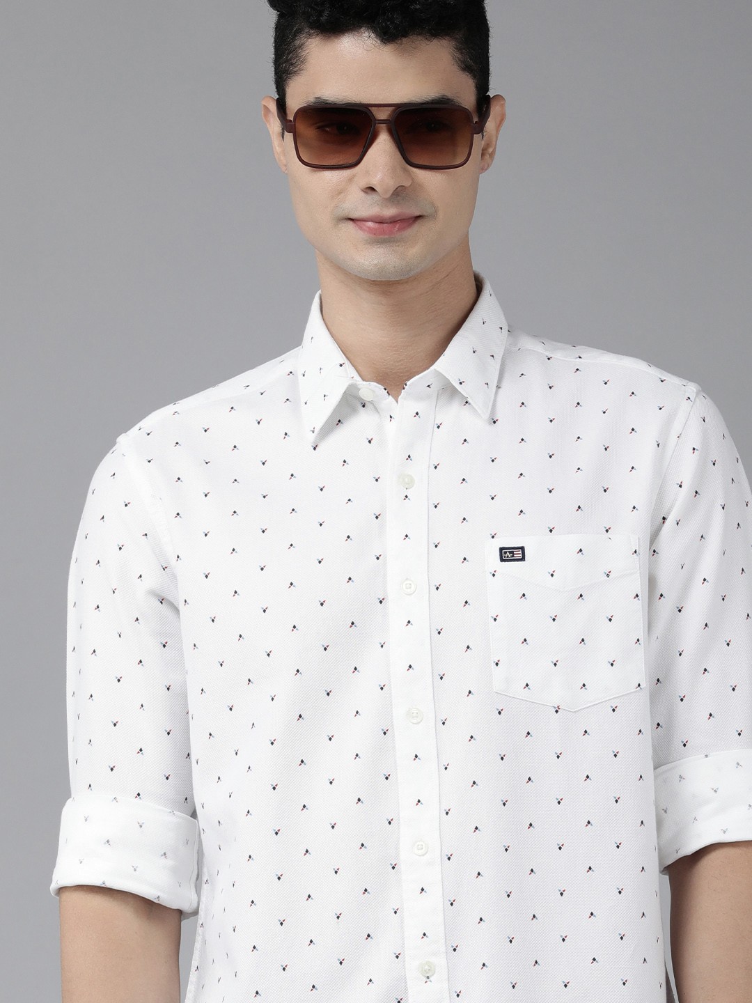 

Arrow Sport Men White Solid Manhattan Slim Fit Pure Cotton Casual Shirt