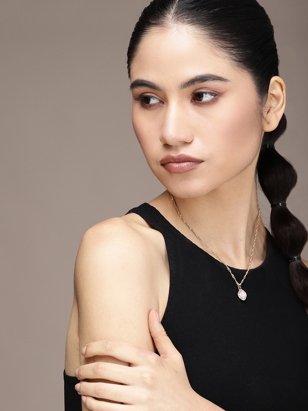 

bebe Gold-Toned Single Layer Necklace With Pendant