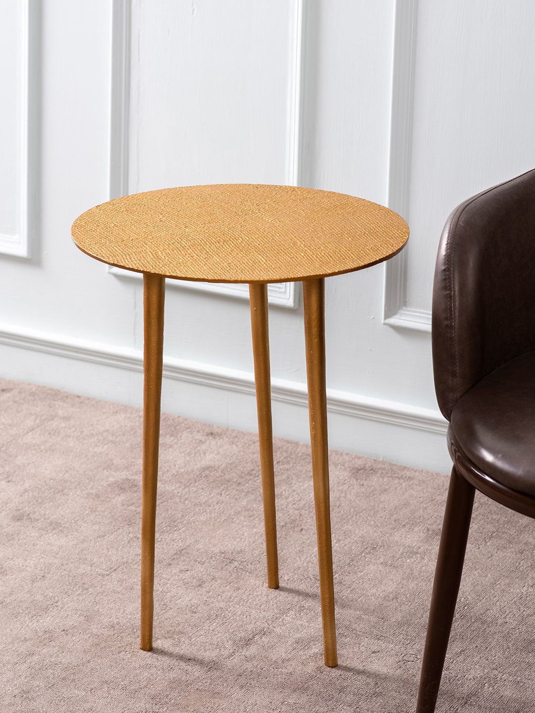 

nestroots Gold Round Shape Aluminium Table