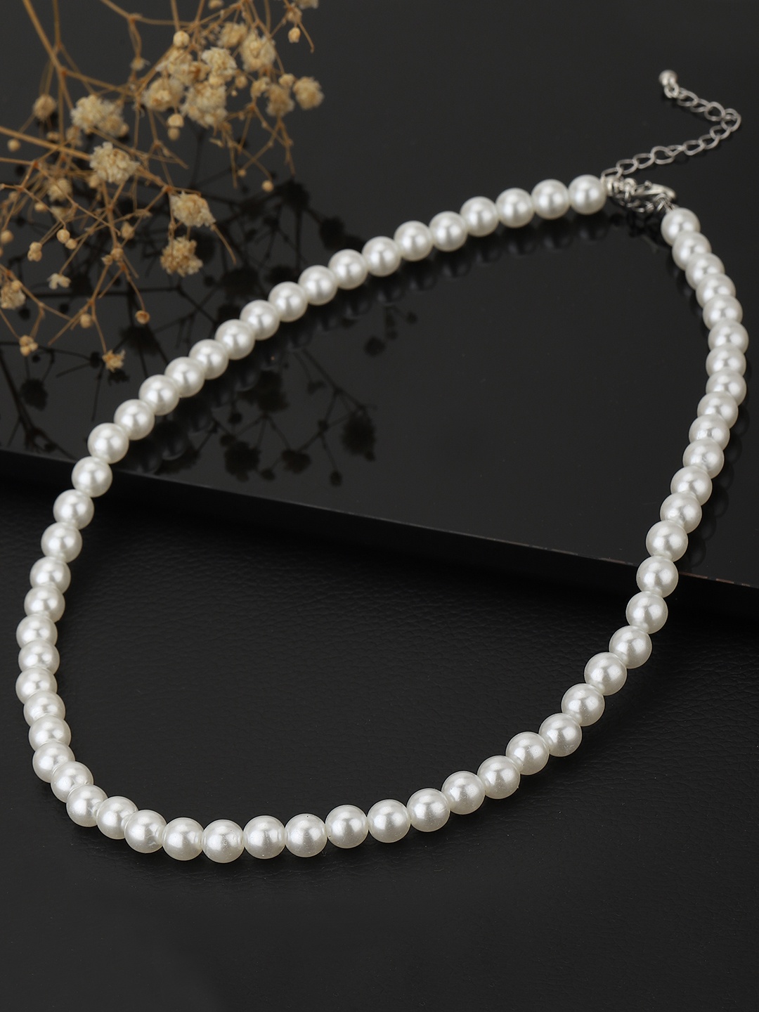 

Carlton London White & Silver-Toned Rhodium-Plated Necklace
