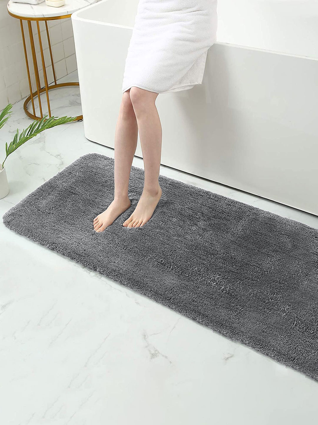 

LUXEHOME INTERNATIONAL Sensuous Grey 1900 GSM Rectangular Bath Rug