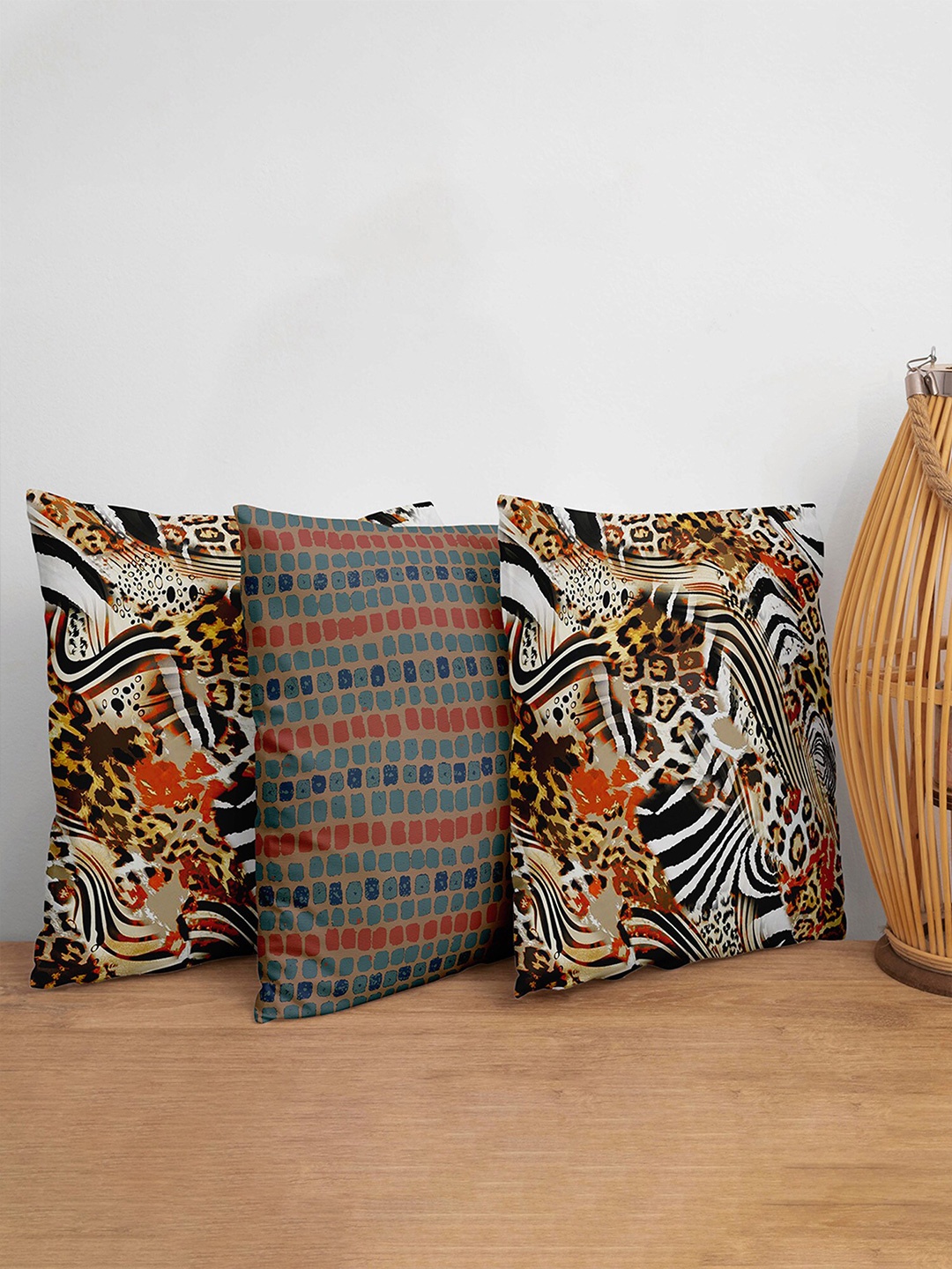 

ZEBA Red & White Set of 3 Abstract Square Cushion Covers
