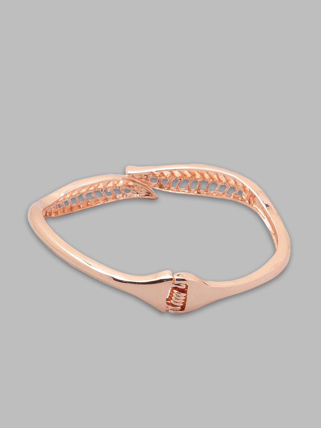 

Globus Women Rose Gold Rose Gold-Plated Cuff Bracelet