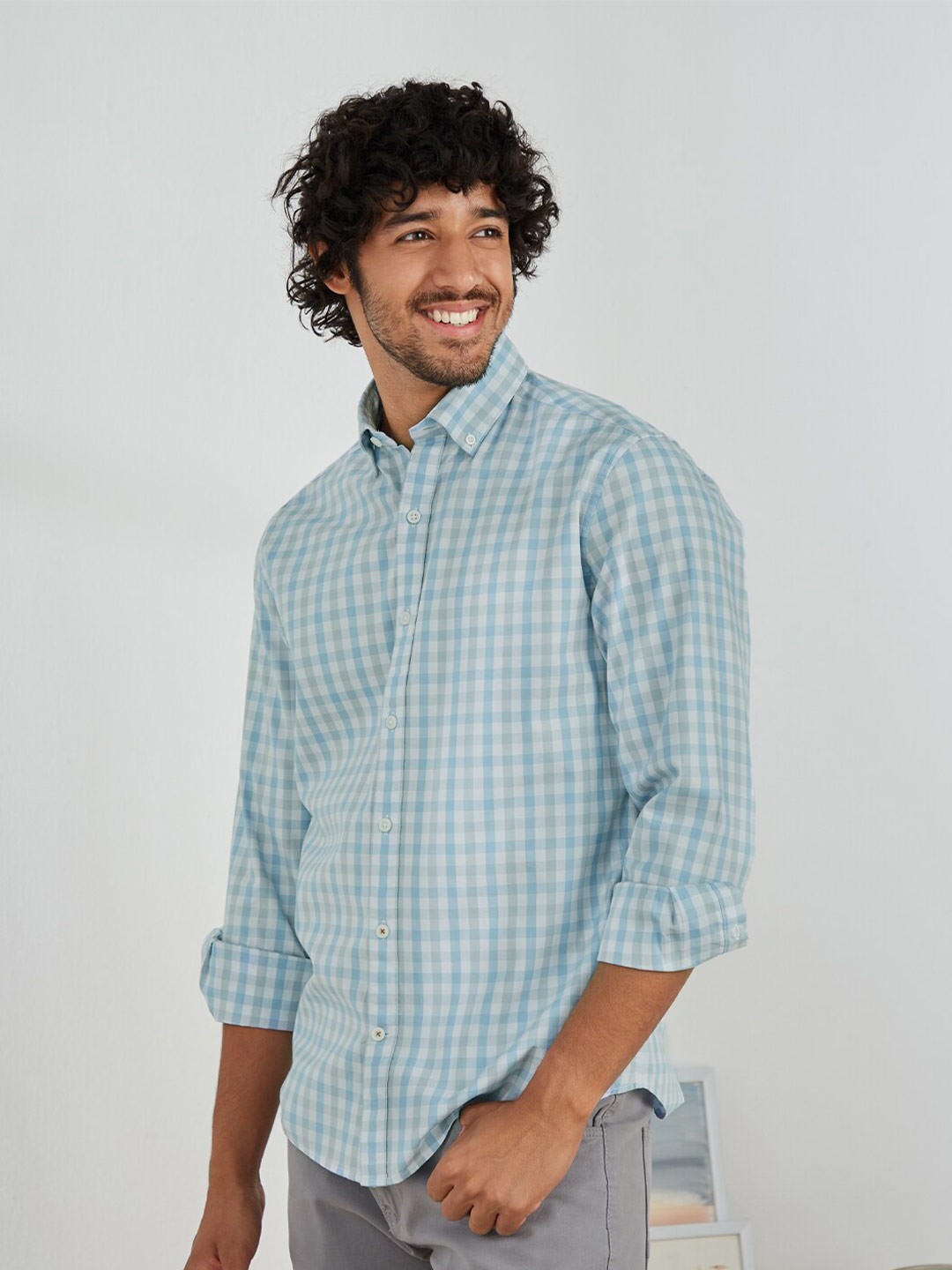 

Andamen Men Blue Classic Slim Fit Checked Casual Shirt
