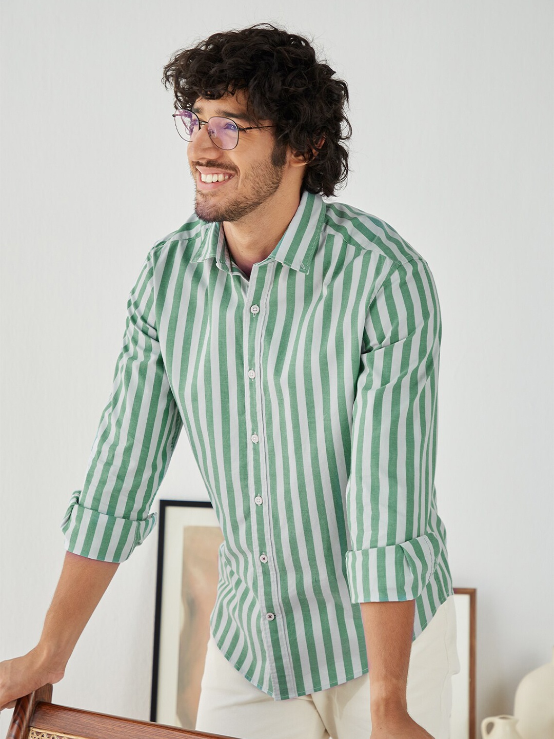 

Andamen Men Green Classic Striped Casual Shirt