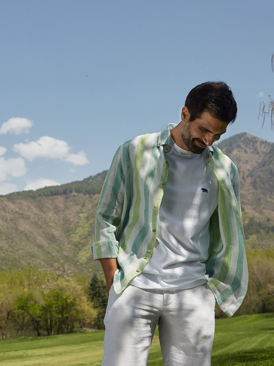 

Andamen Men Green Classic Checked Casual Shirt