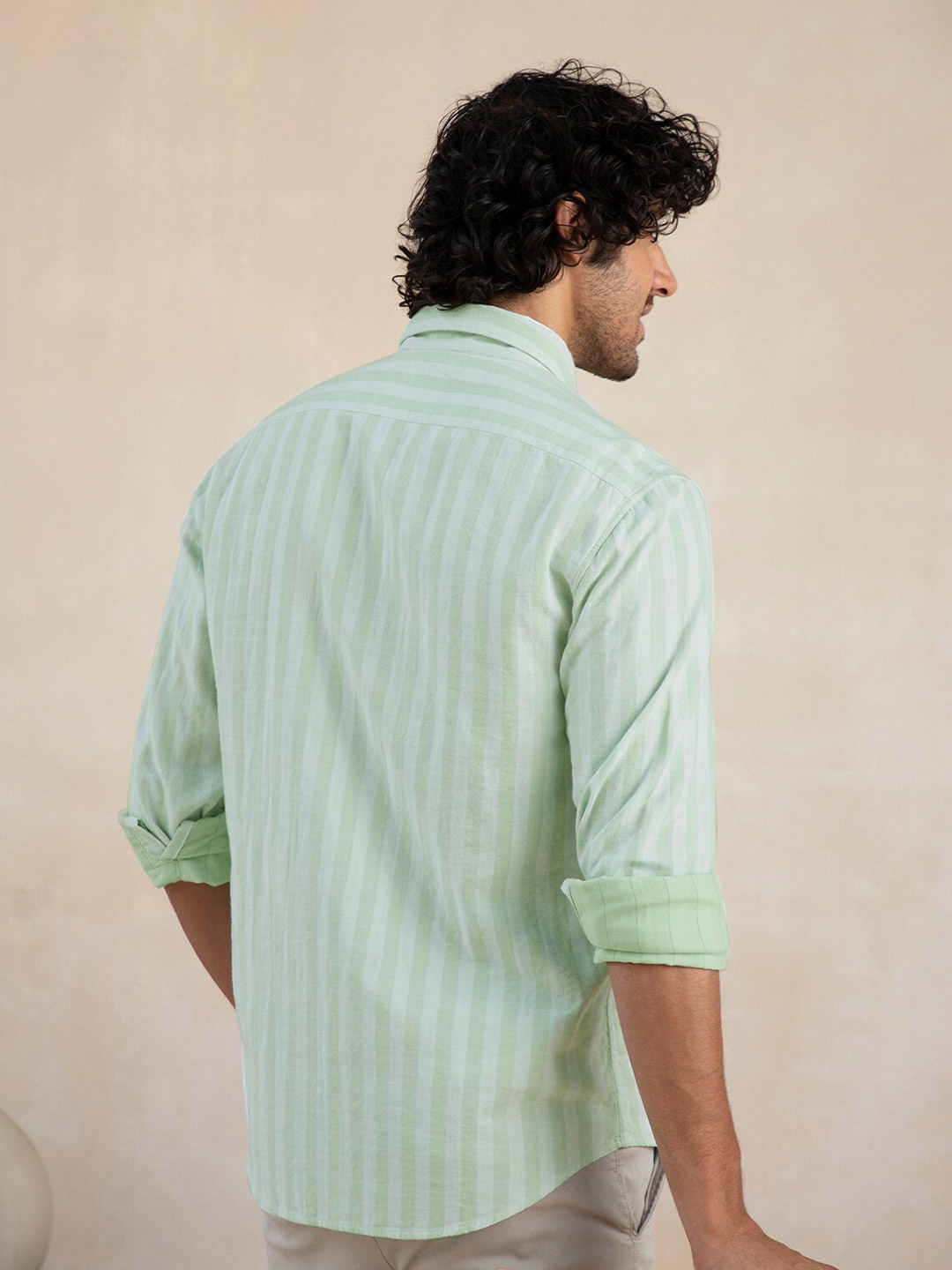 

Andamen Men Green Classic Striped Casual Shirt