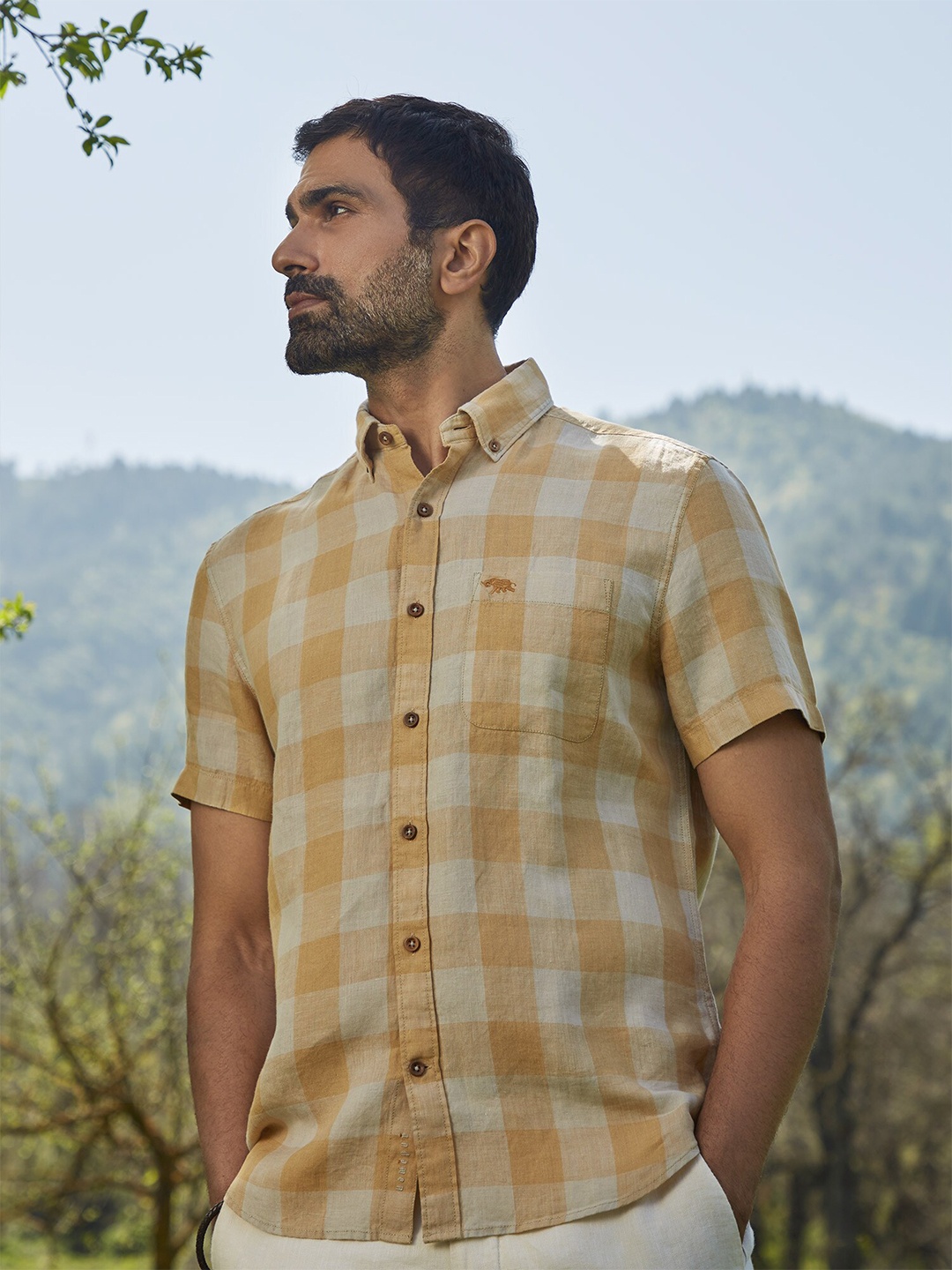 

Andamen Men Gold-Toned Classic Tartan Checks Checked Casual Shirt