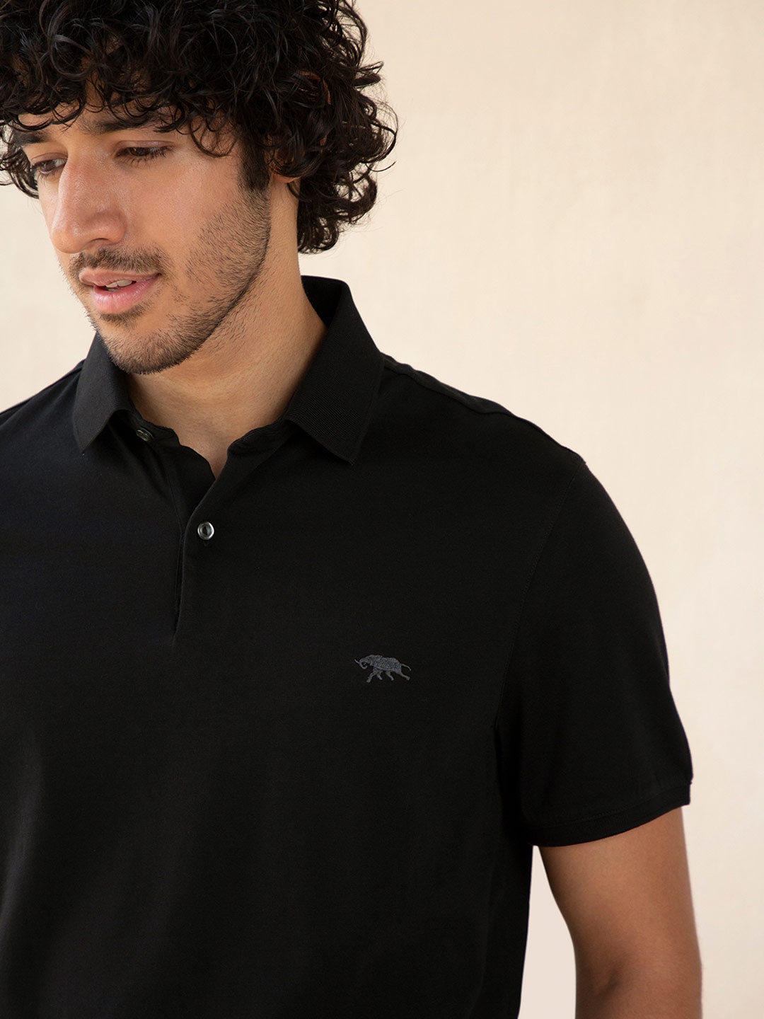 

Andamen Men Black Polo Collar T-shirt