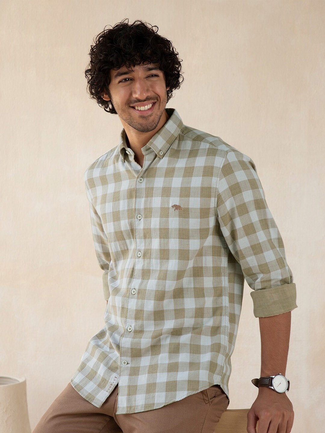 

Andamen Men Brown Classic Slim Fit Checked Casual Shirt