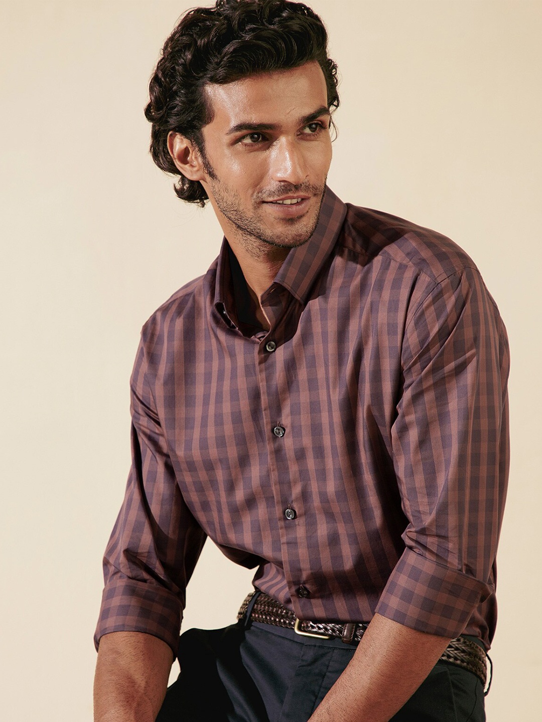 

Andamen Men Brown Classic Checked Casual Shirt