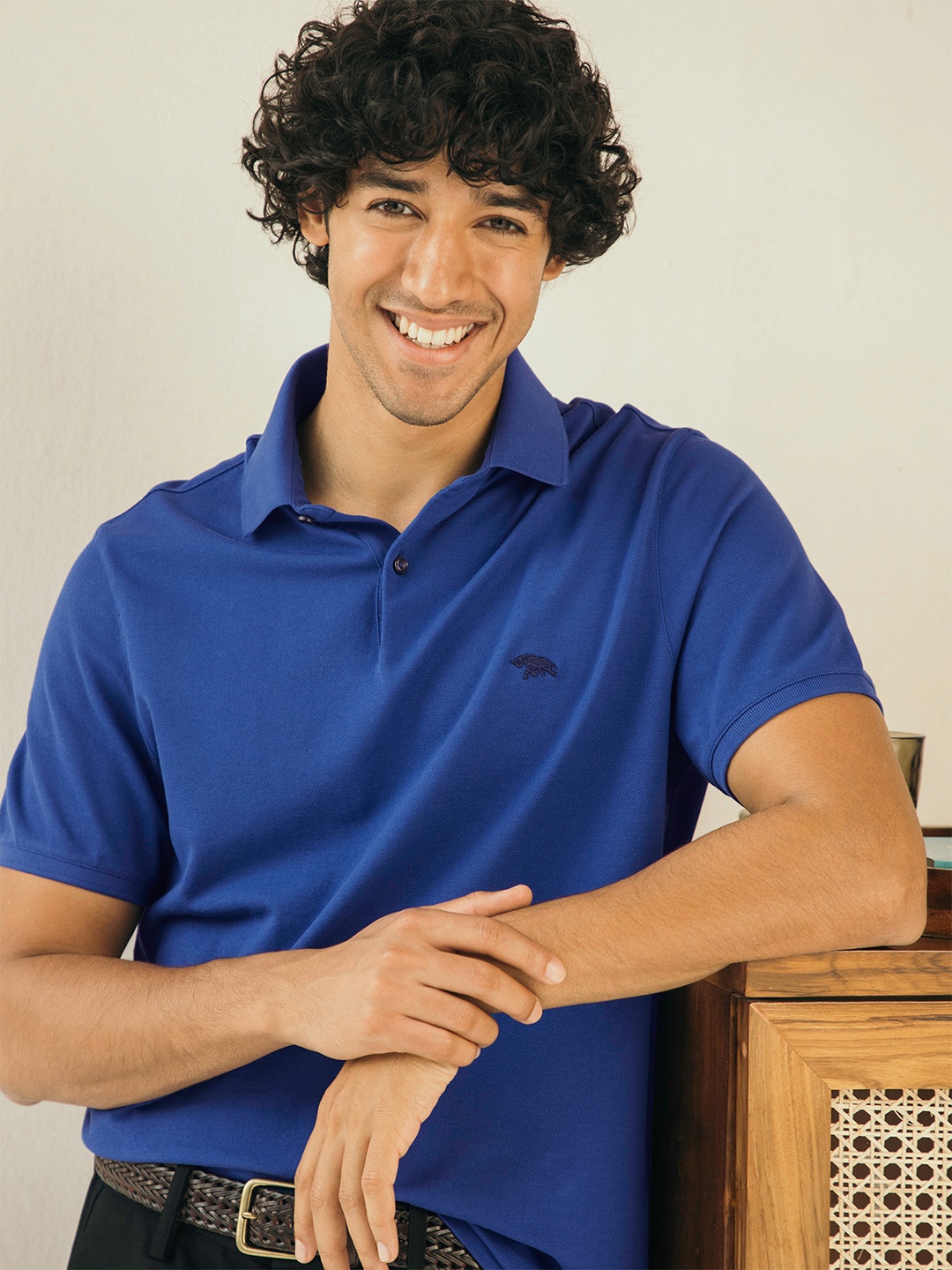

Andamen Men Blue Polo Collar T-shirt