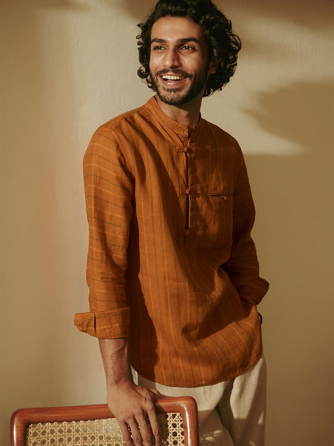 

Andamen Men Rust Classic Checked Casual Shirt