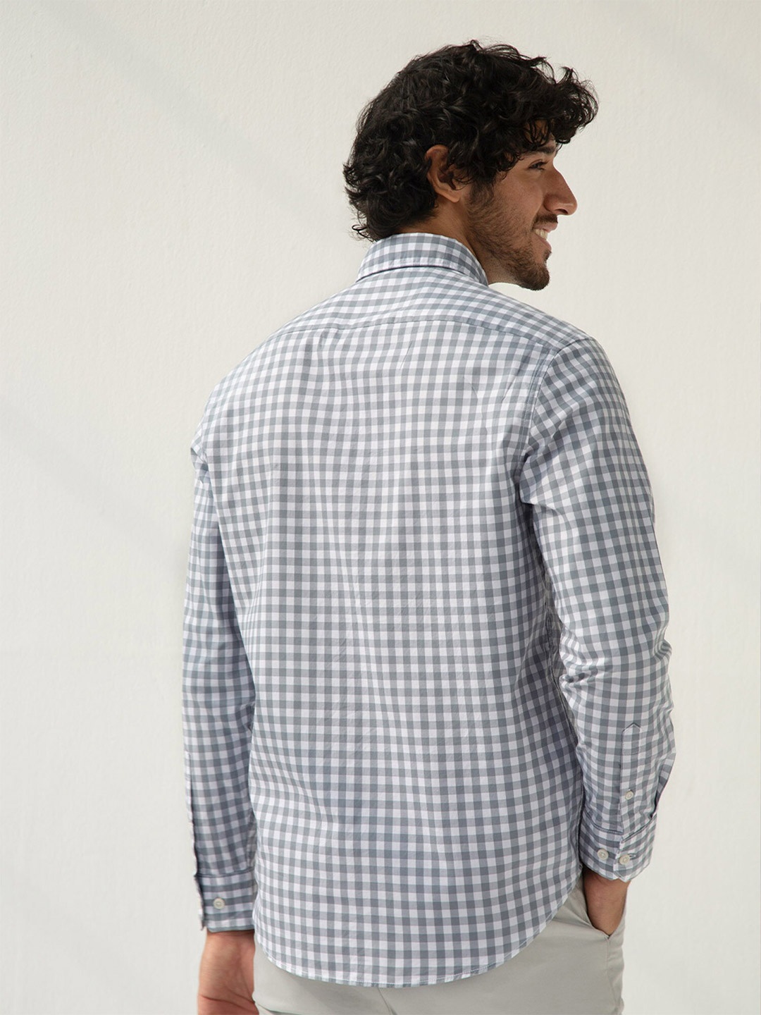 

Andamen Men Grey Classic Gingham Checks Checked Casual Shirt