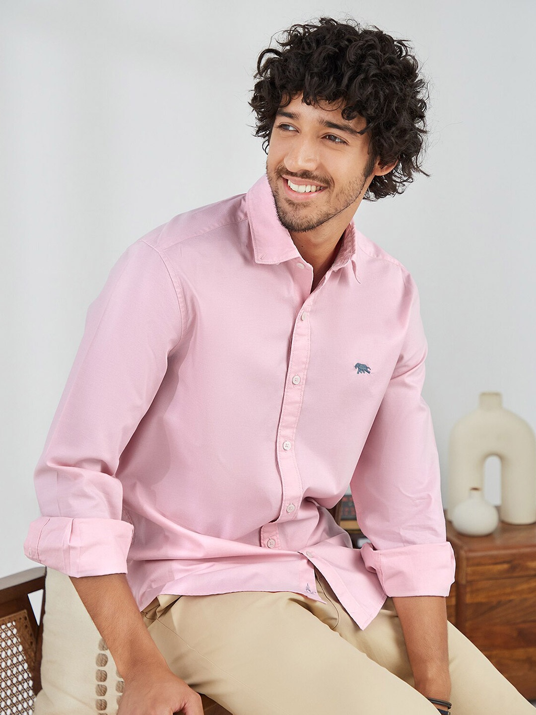 

Andamen Men Pink Classic Casual Shirt