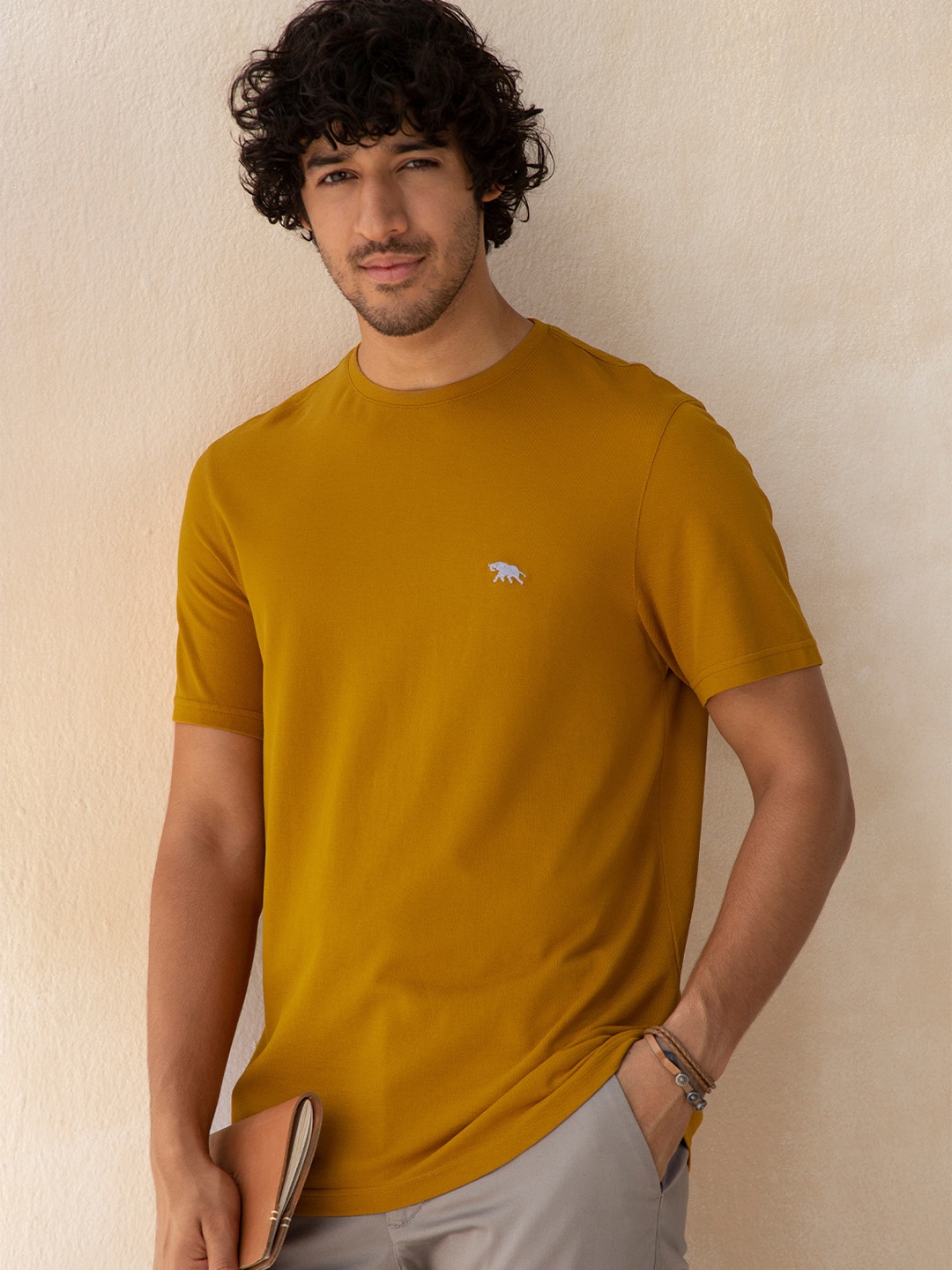 

Andamen Men Gold-Toned Henley Neck Raw Edge T-shirt