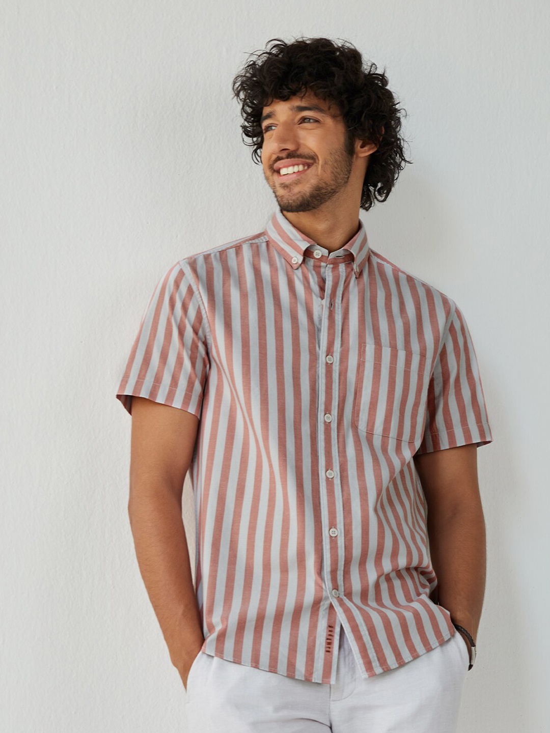 

Andamen Men Pink Classic Striped Casual Shirt