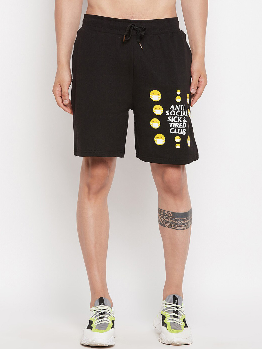 

FUGAZEE Men Black Typography Printed Loose Fit Shorts