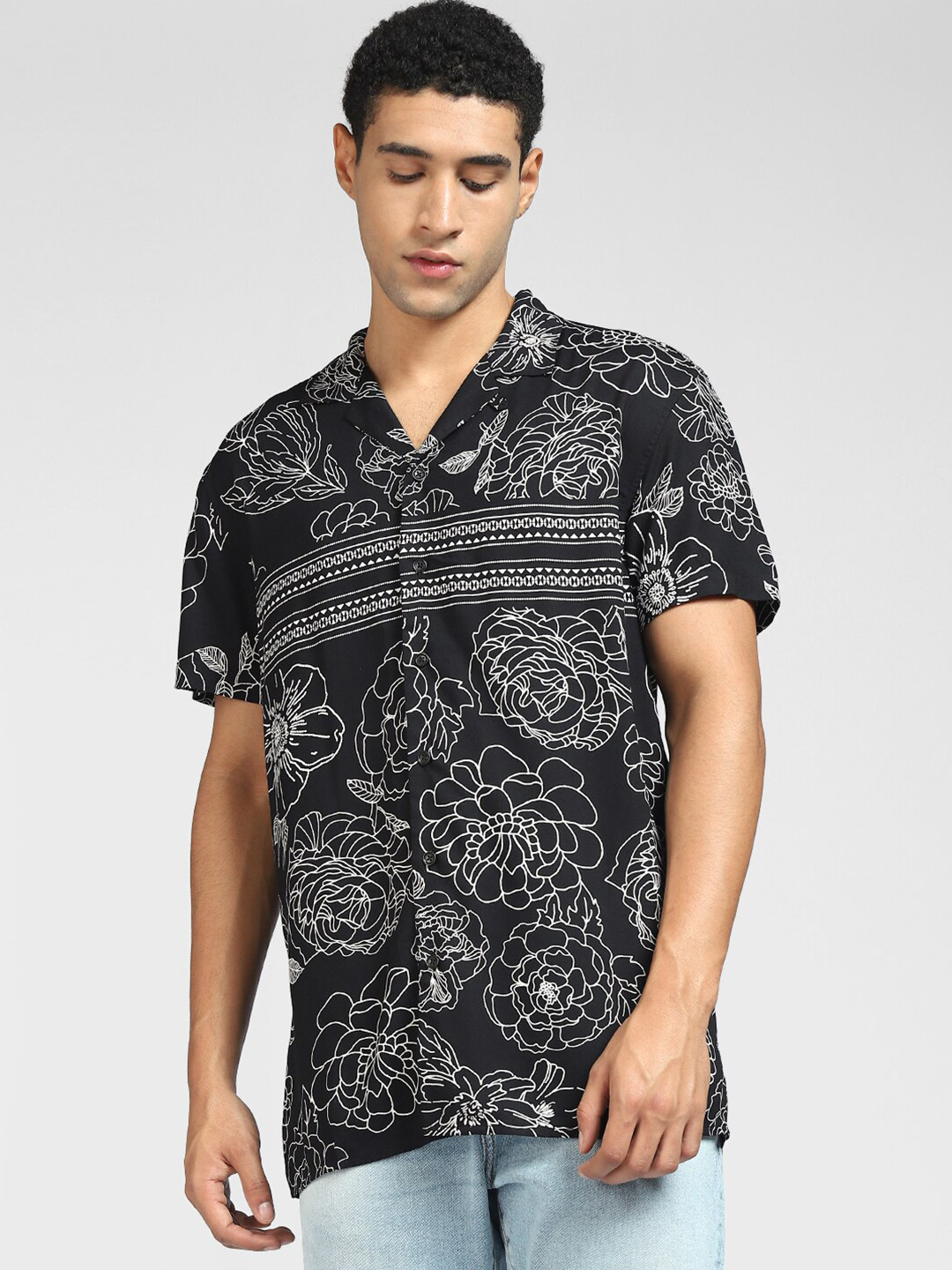 

Jack & Jones Men Black Printed Regular Fit Casual Shirt