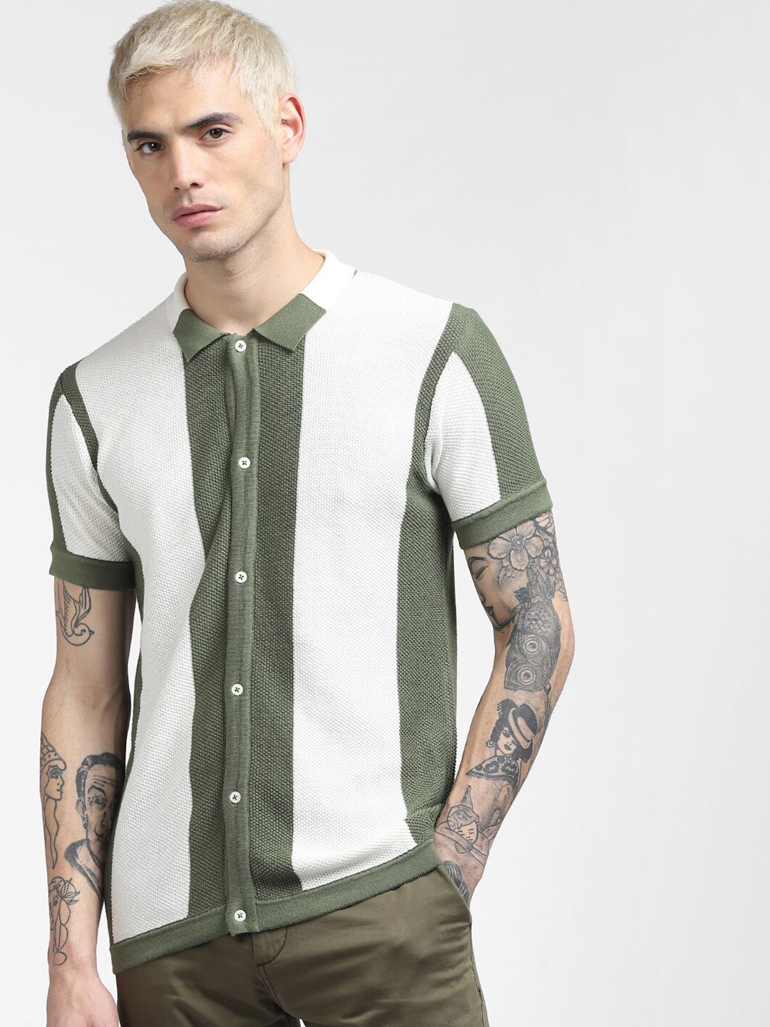 

Jack & Jones Men Green & White Colourblocked Casual Shirt