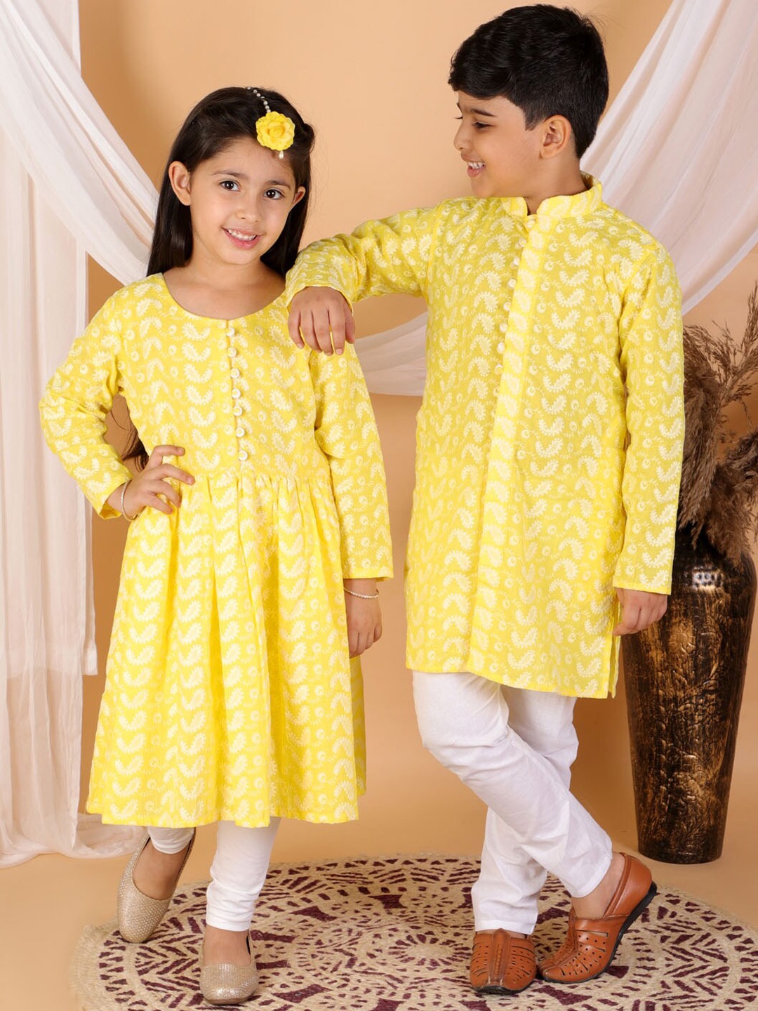 

VASTRAMAY Boys Mustard Yellow Printed Chikankari Pure Cotton Kurta with Pyjamas