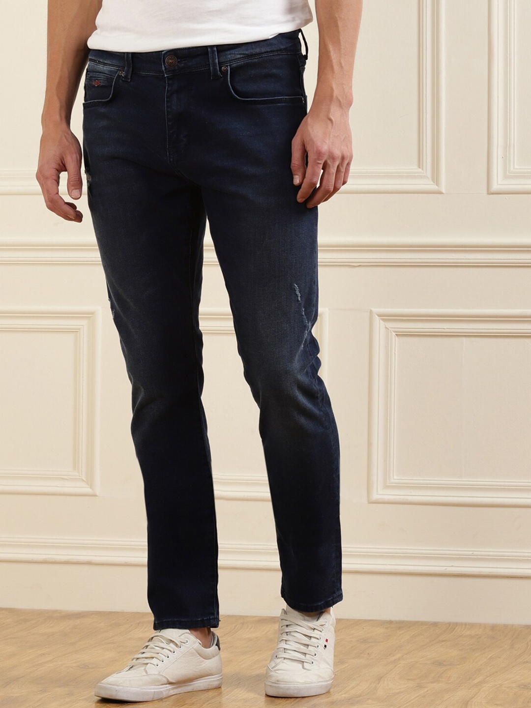 

LTB Men Blue Low Distress Jeans