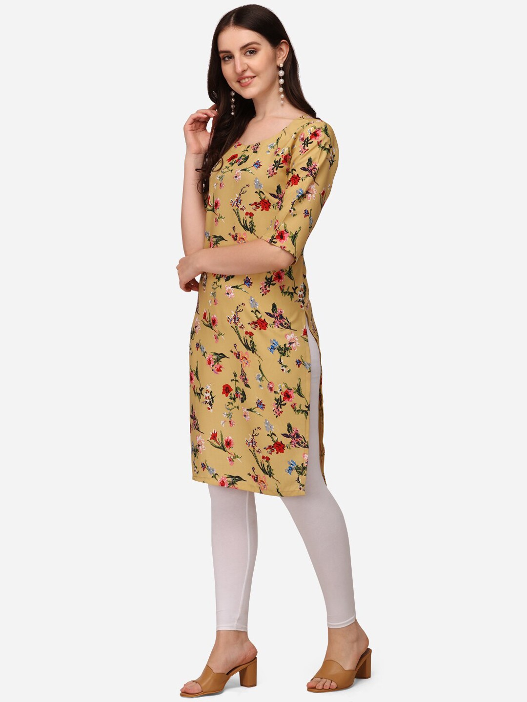

LEWAWAA Women Beige Floral Printed Crepe Kurta