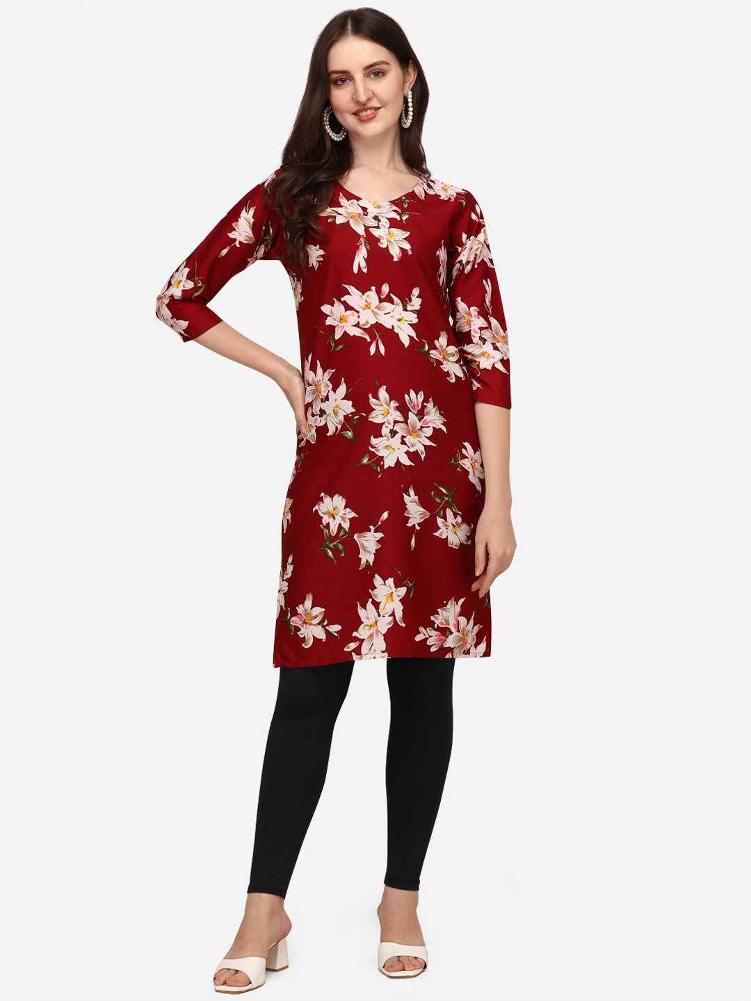 

LEWAWAA Women Maroon Floral Printed Crepe Kurta